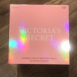 Victoria’s Secret Invisible Push-Up Bra wi…